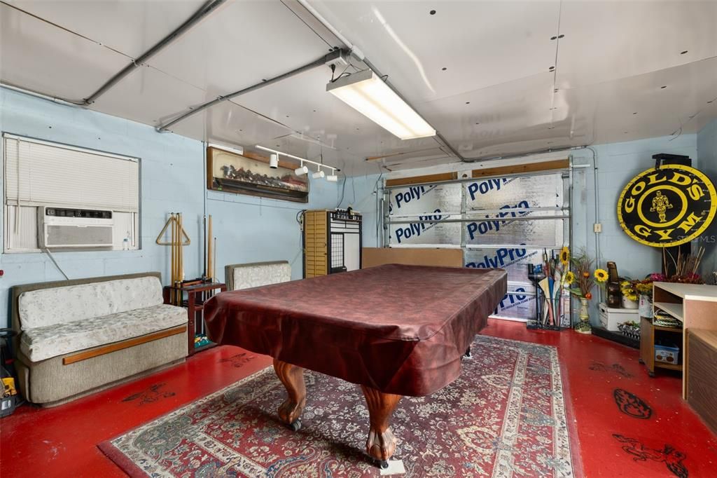 For Sale: $309,000 (3 beds, 2 baths, 1673 Square Feet)