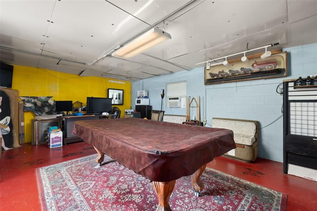 For Sale: $309,000 (3 beds, 2 baths, 1673 Square Feet)