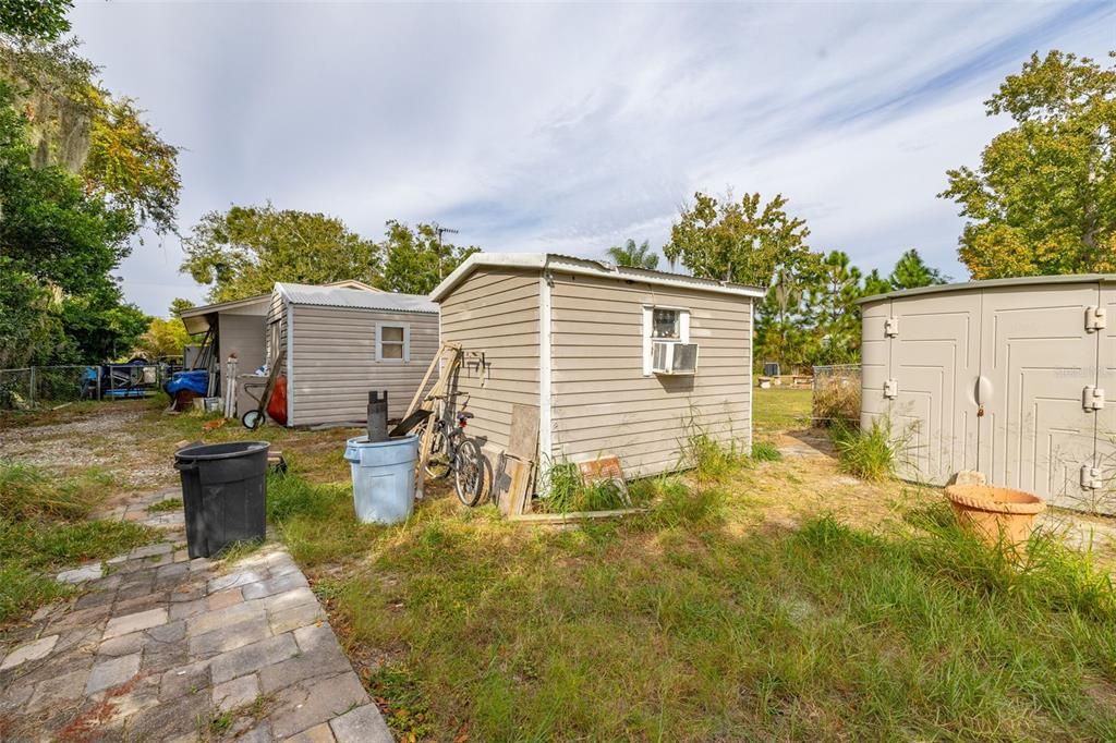 For Sale: $309,000 (3 beds, 2 baths, 1673 Square Feet)