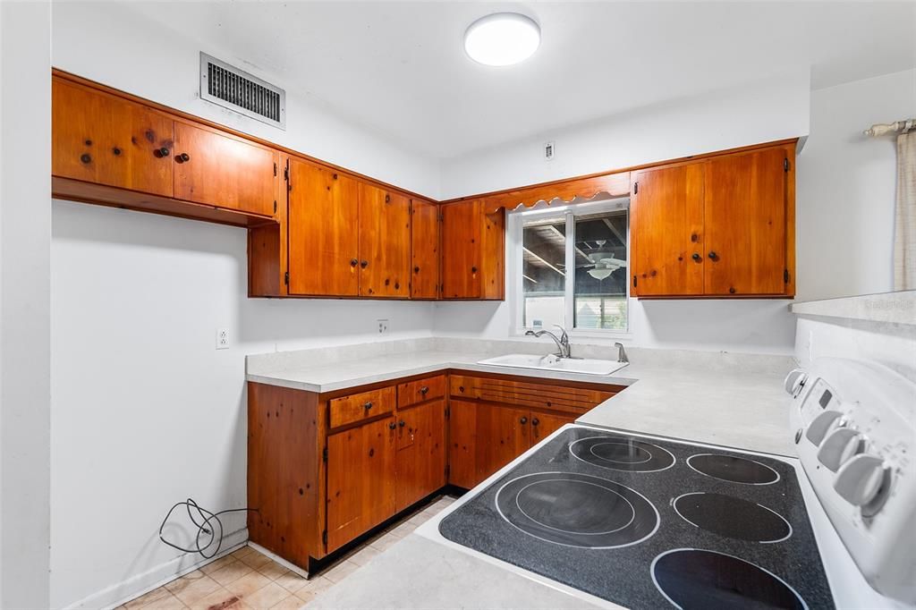 For Sale: $325,000 (4 beds, 2 baths, 2243 Square Feet)