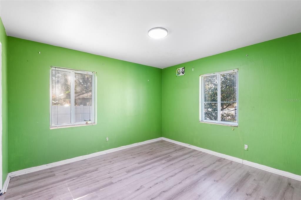 For Sale: $325,000 (4 beds, 2 baths, 2243 Square Feet)