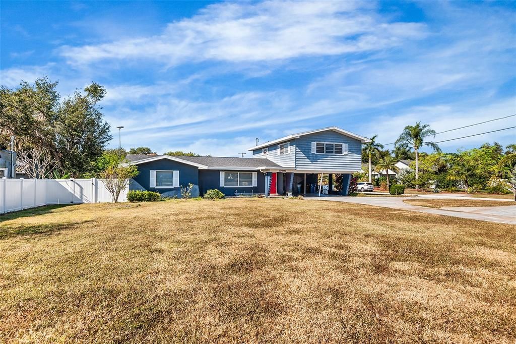 For Sale: $325,000 (4 beds, 2 baths, 2243 Square Feet)