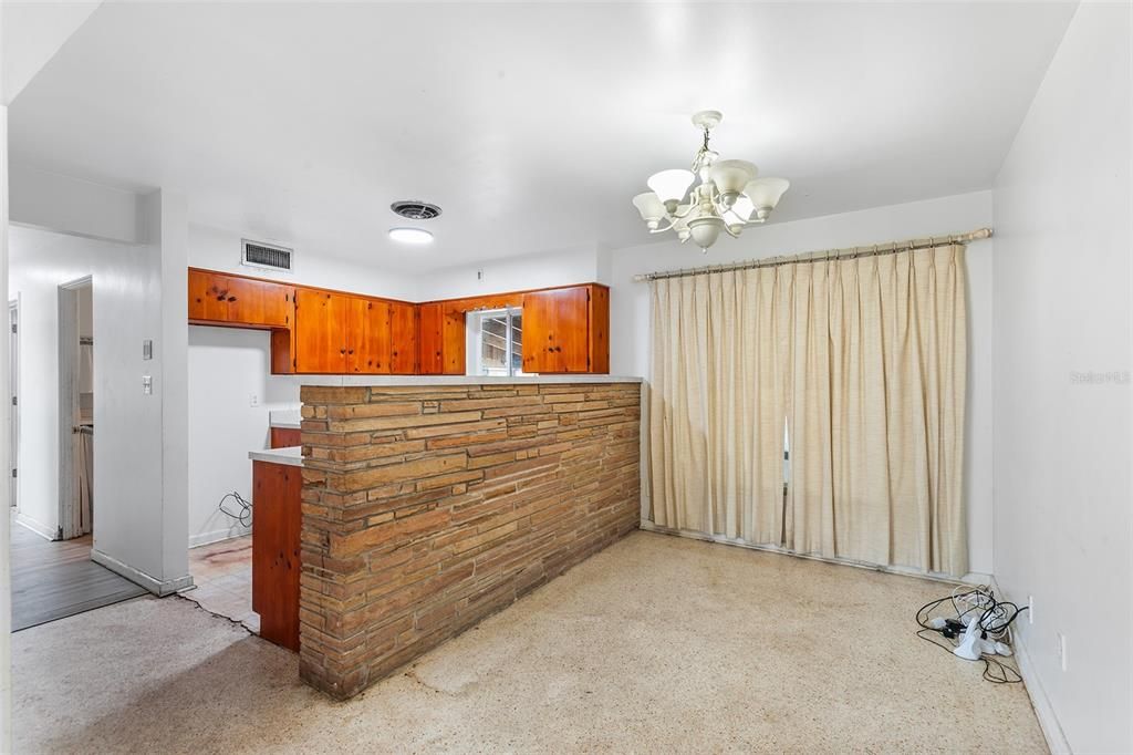 For Sale: $325,000 (4 beds, 2 baths, 2243 Square Feet)