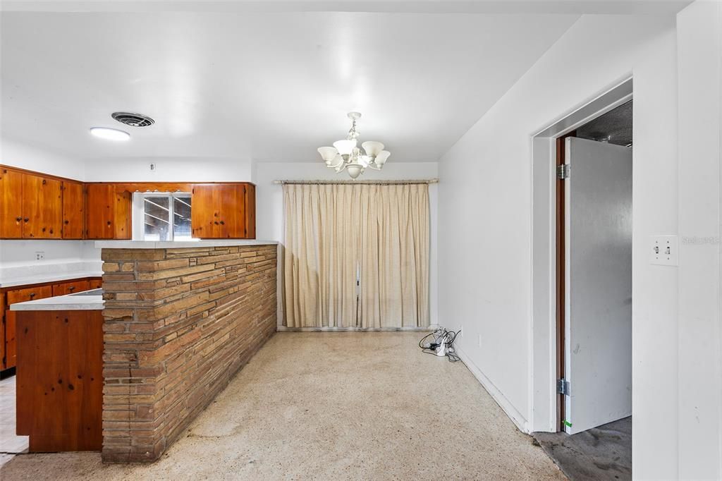 For Sale: $325,000 (4 beds, 2 baths, 2243 Square Feet)