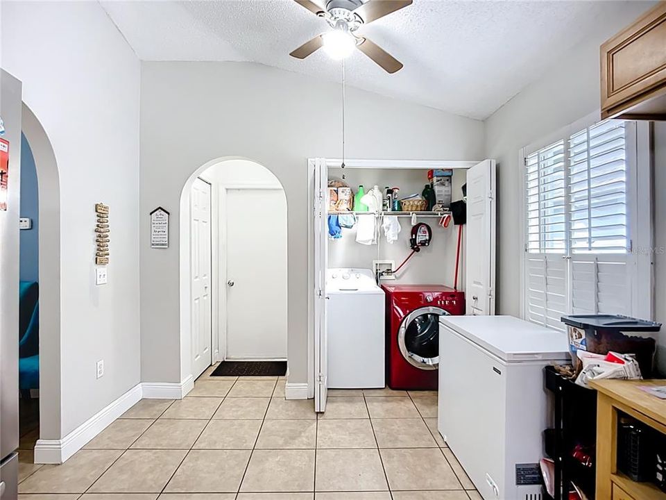 En Venta: $339,900 (3 camas, 2 baños, 1617 Pies cuadrados)