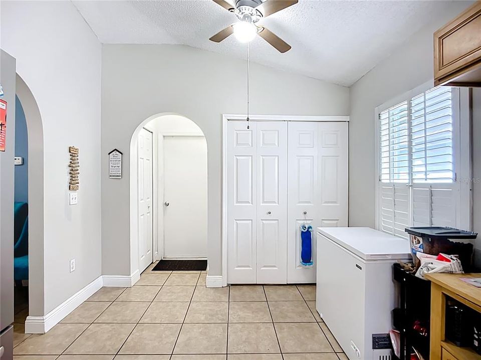 En Venta: $339,900 (3 camas, 2 baños, 1617 Pies cuadrados)