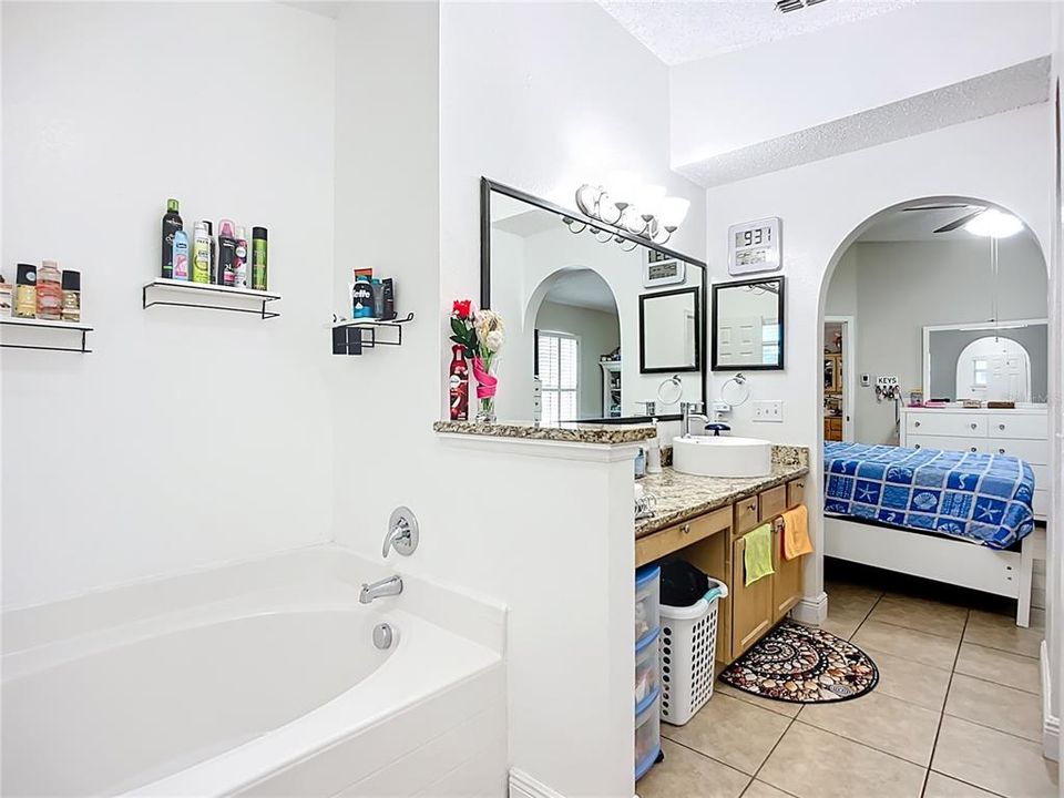 En Venta: $339,900 (3 camas, 2 baños, 1617 Pies cuadrados)