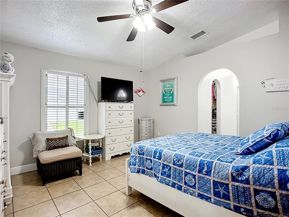 En Venta: $339,900 (3 camas, 2 baños, 1617 Pies cuadrados)