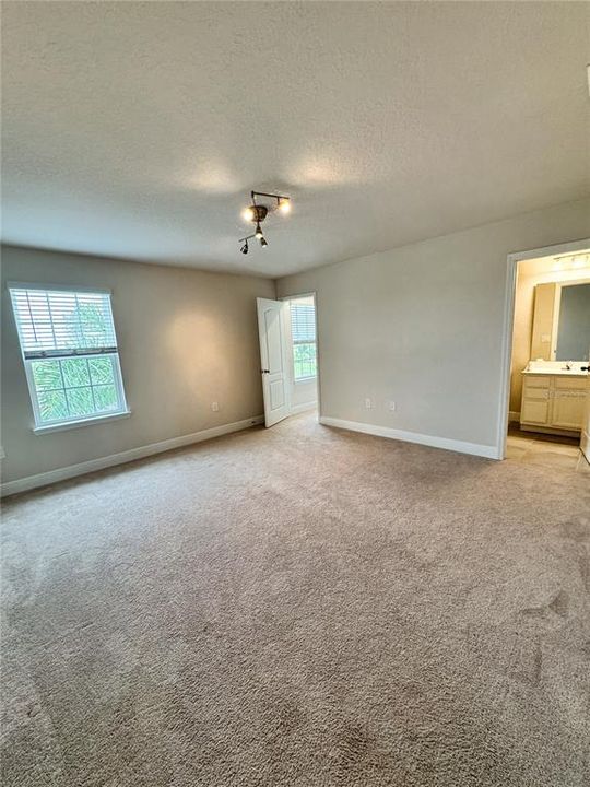 В аренду: $4,200 (5 спален, 4 ванн, 3119 Квадратных фут)