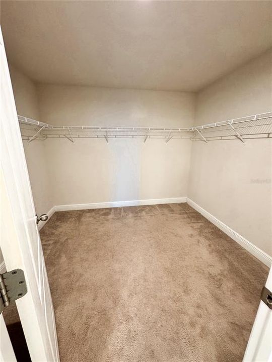 В аренду: $4,200 (5 спален, 4 ванн, 3119 Квадратных фут)