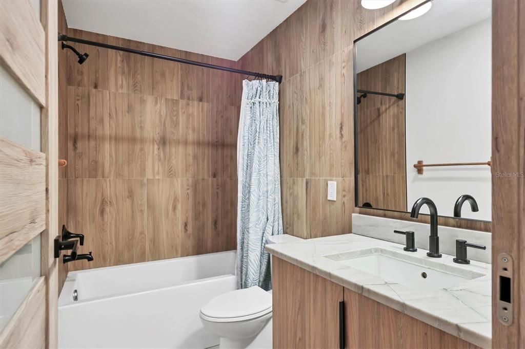 For Sale: $980,000 (4 beds, 3 baths, 2590 Square Feet)