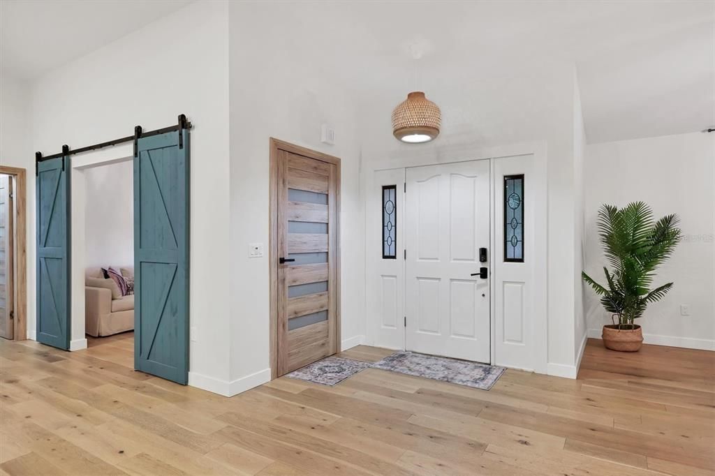 For Sale: $980,000 (4 beds, 3 baths, 2590 Square Feet)