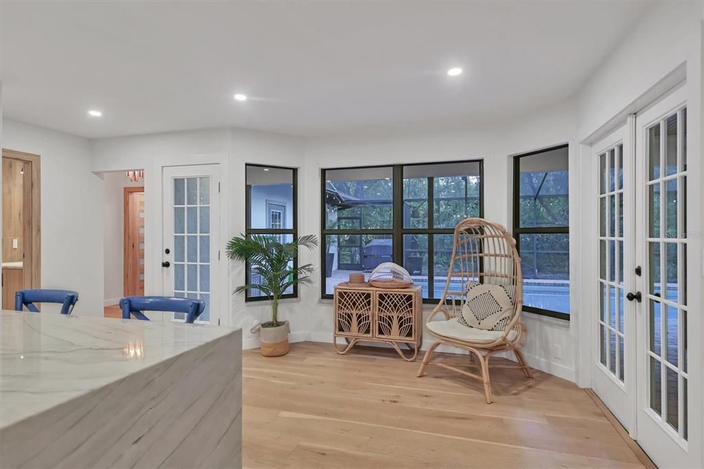 For Sale: $980,000 (4 beds, 3 baths, 2590 Square Feet)