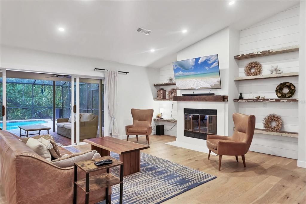 For Sale: $980,000 (4 beds, 3 baths, 2590 Square Feet)