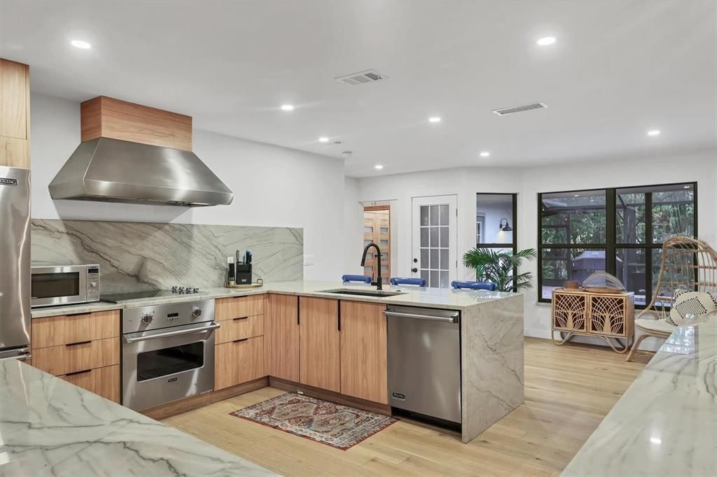 For Sale: $980,000 (4 beds, 3 baths, 2590 Square Feet)