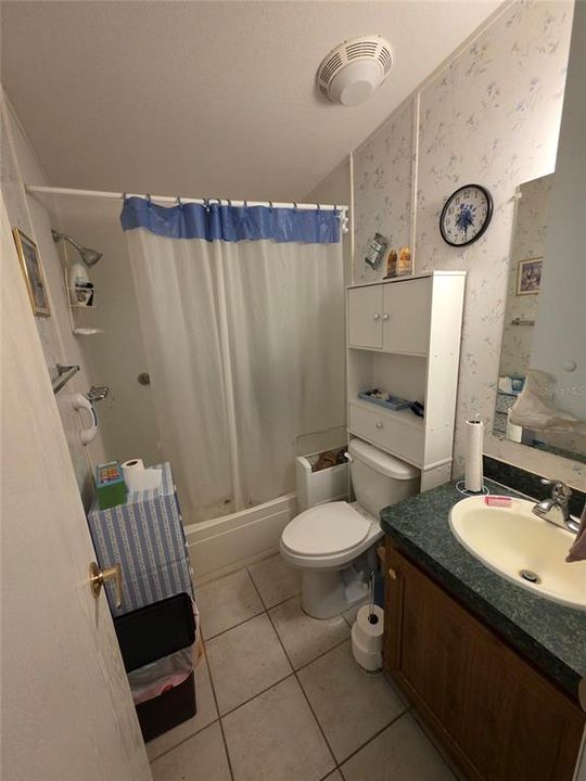 Activo con contrato: $132,000 (2 camas, 2 baños, 1296 Pies cuadrados)