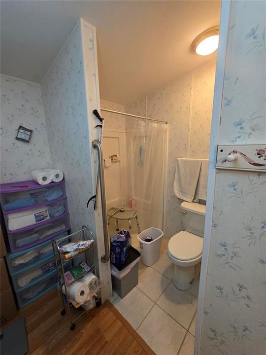 Activo con contrato: $132,000 (2 camas, 2 baños, 1296 Pies cuadrados)