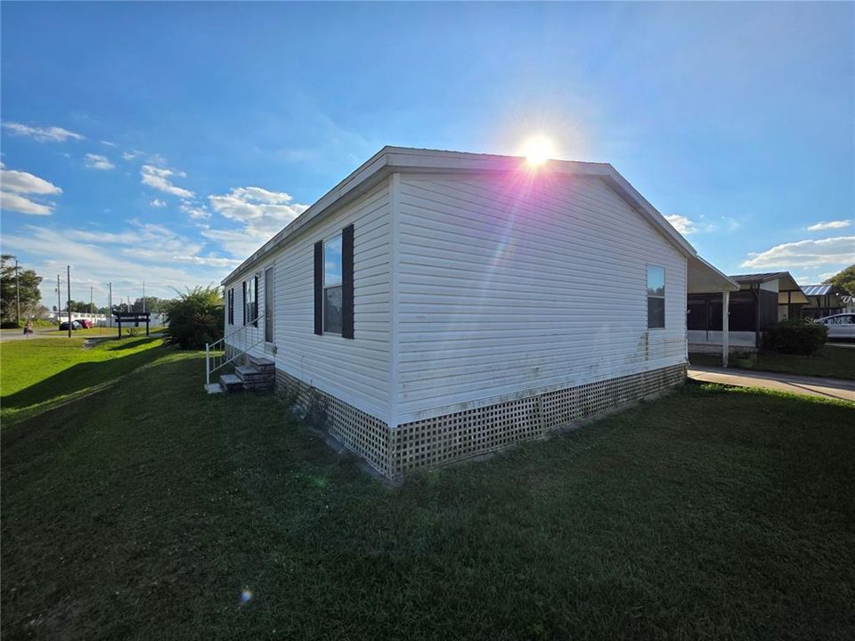 Activo con contrato: $132,000 (2 camas, 2 baños, 1296 Pies cuadrados)