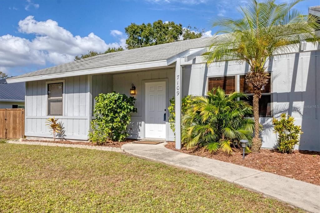 En Venta: $295,000 (2 camas, 2 baños, 1020 Pies cuadrados)