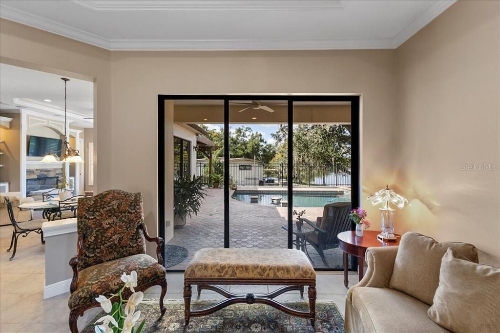 合同活跃: $950,000 (4 贝兹, 3 浴室, 2838 平方英尺)