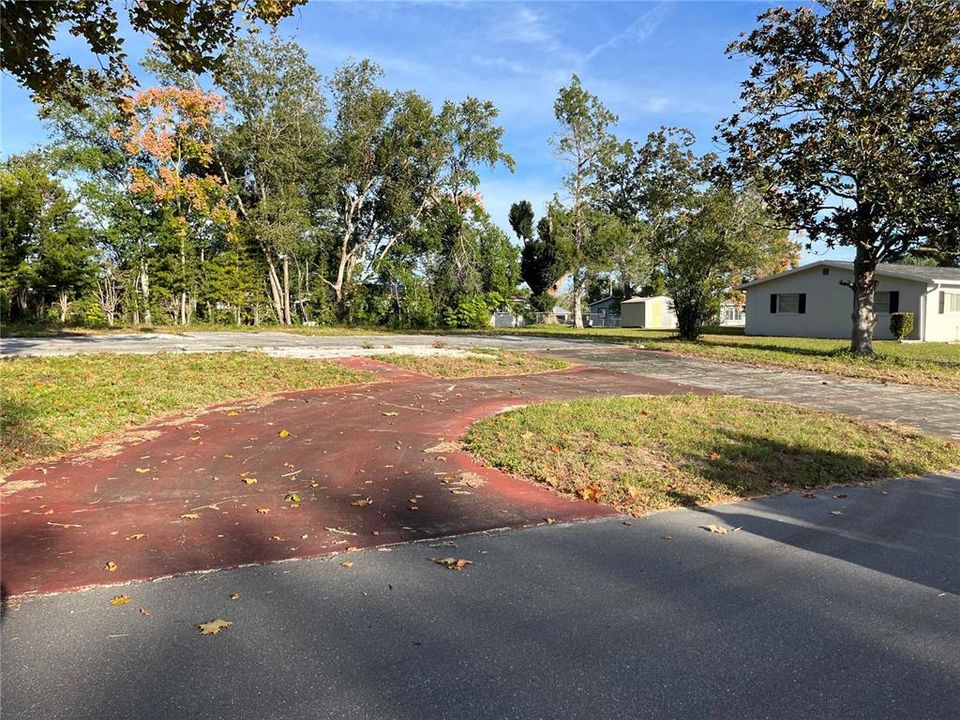 待售: $30,000 (0.30 acres)