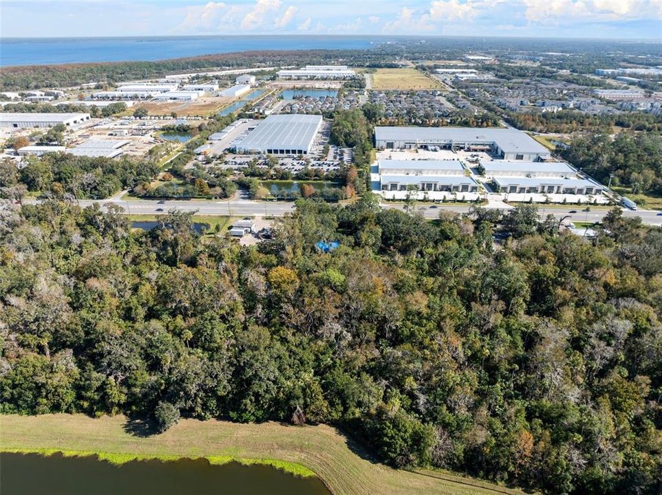 En Venta: $349,900 (0.76 acres)