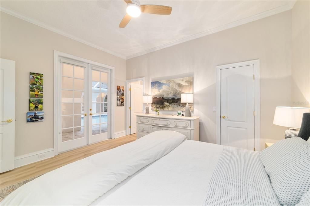 En Venta: $950,000 (4 camas, 3 baños, 2583 Pies cuadrados)