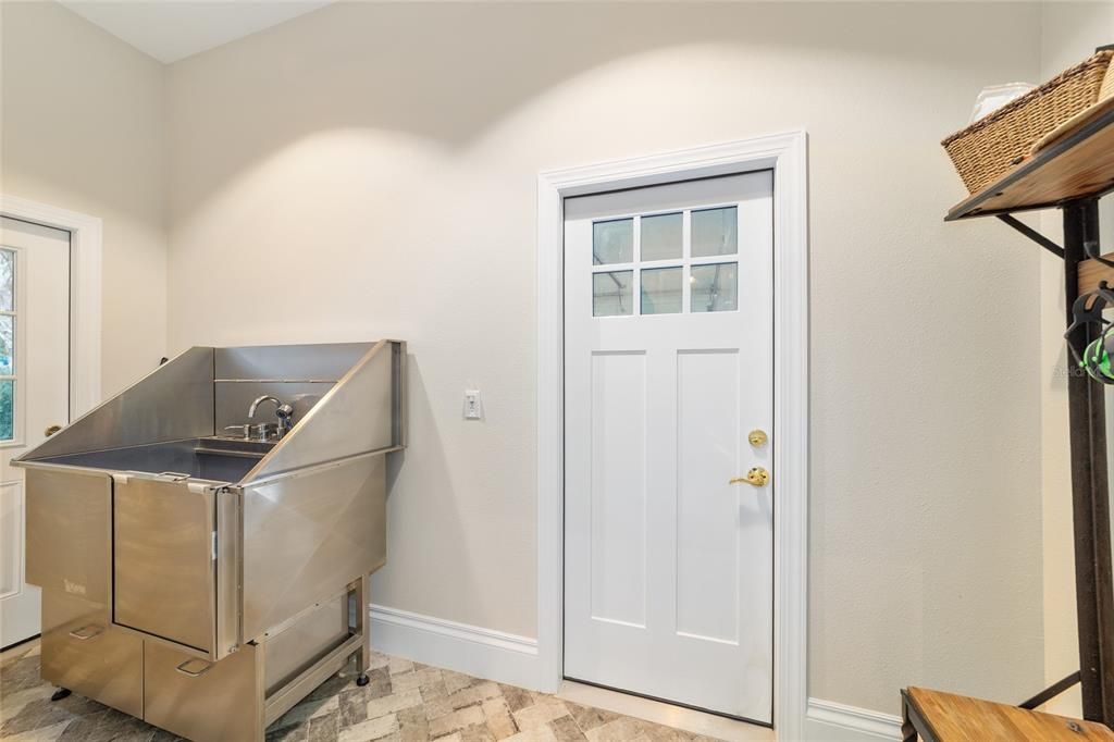 En Venta: $950,000 (4 camas, 3 baños, 2583 Pies cuadrados)