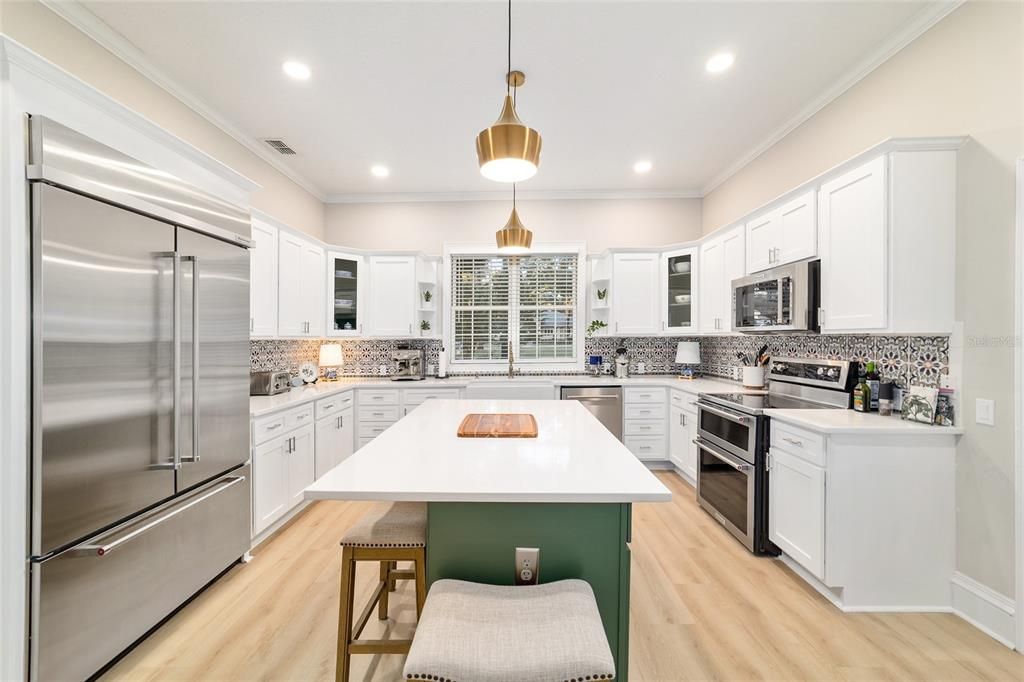 En Venta: $950,000 (4 camas, 3 baños, 2583 Pies cuadrados)