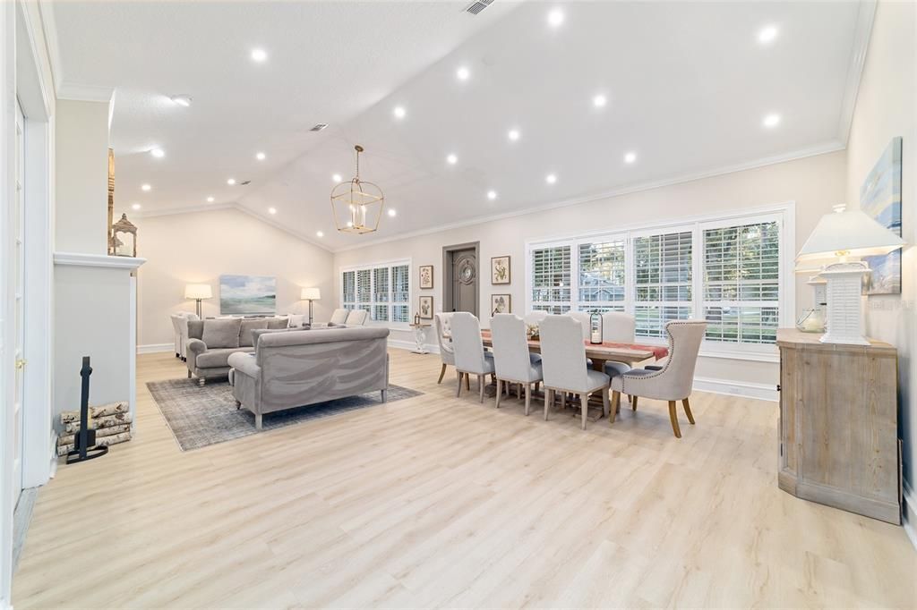 En Venta: $950,000 (4 camas, 3 baños, 2583 Pies cuadrados)