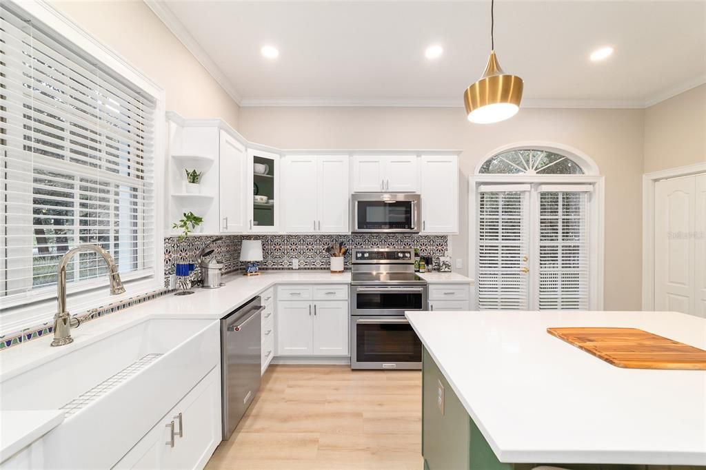 En Venta: $950,000 (4 camas, 3 baños, 2583 Pies cuadrados)