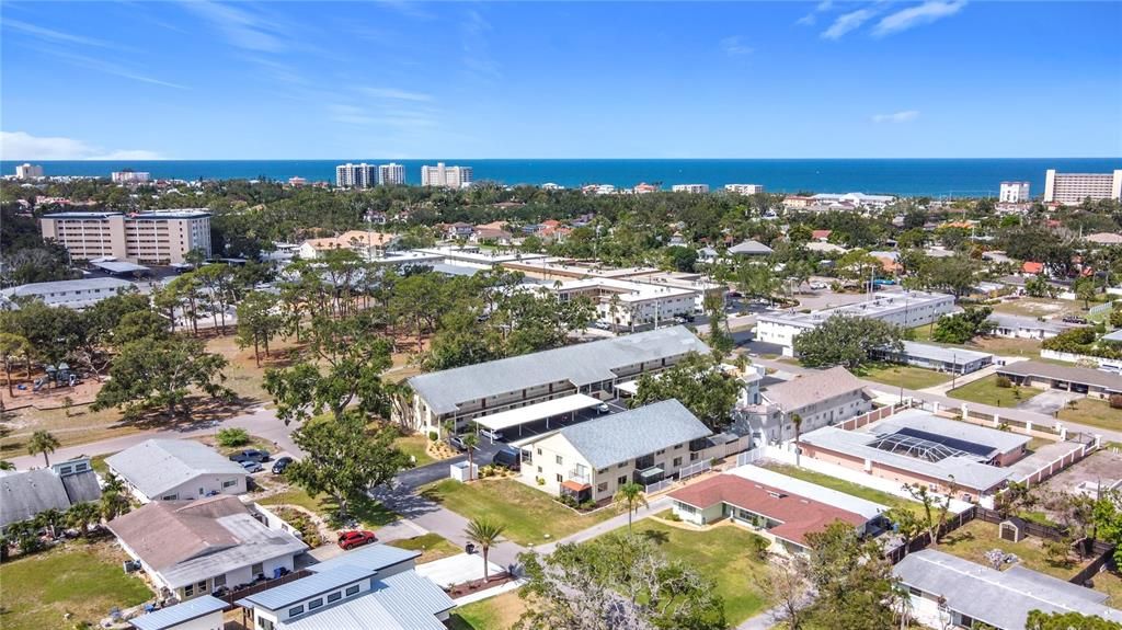 待售: $305,000 (2 贝兹, 2 浴室, 941 平方英尺)