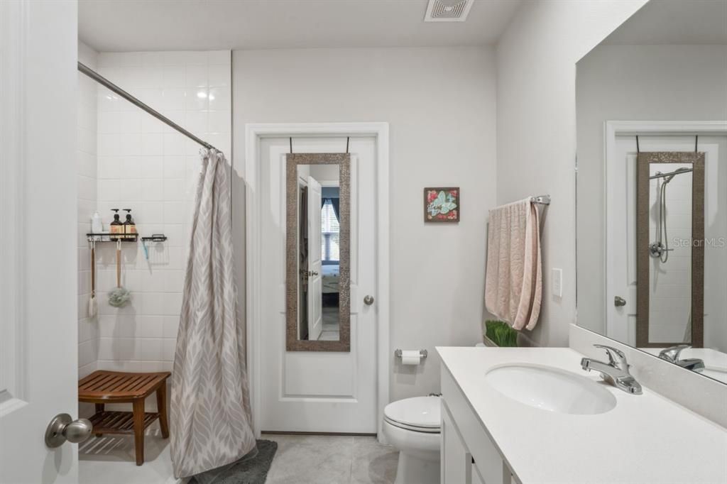 На продажу: $305,000 (3 спален, 2 ванн, 1632 Квадратных фут)