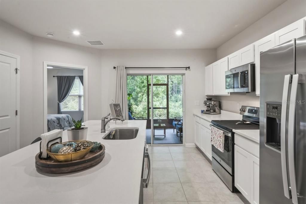 На продажу: $305,000 (3 спален, 2 ванн, 1632 Квадратных фут)