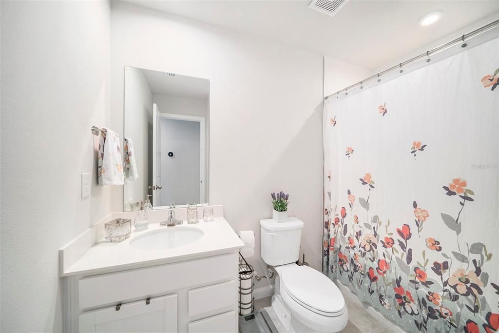 На продажу: $305,000 (3 спален, 2 ванн, 1632 Квадратных фут)