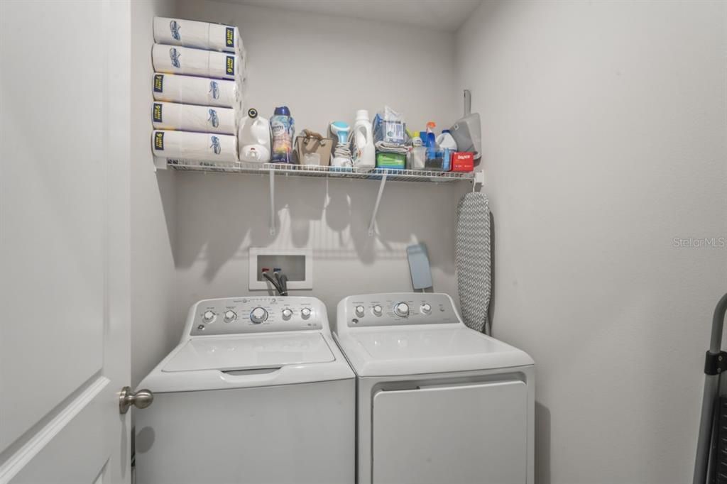 На продажу: $305,000 (3 спален, 2 ванн, 1632 Квадратных фут)