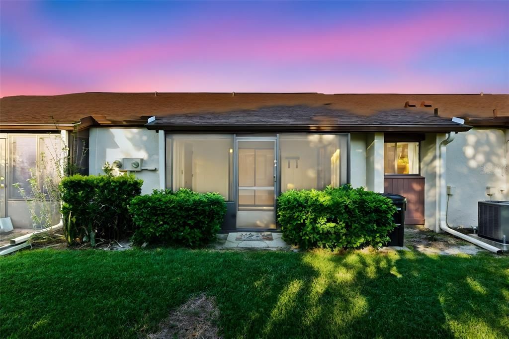 For Sale: $170,000 (2 beds, 2 baths, 1049 Square Feet)