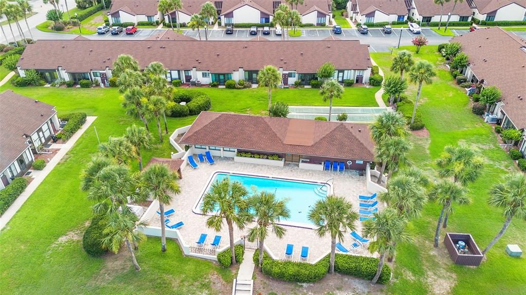 For Sale: $170,000 (2 beds, 2 baths, 1049 Square Feet)