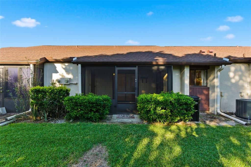 For Sale: $170,000 (2 beds, 2 baths, 1049 Square Feet)