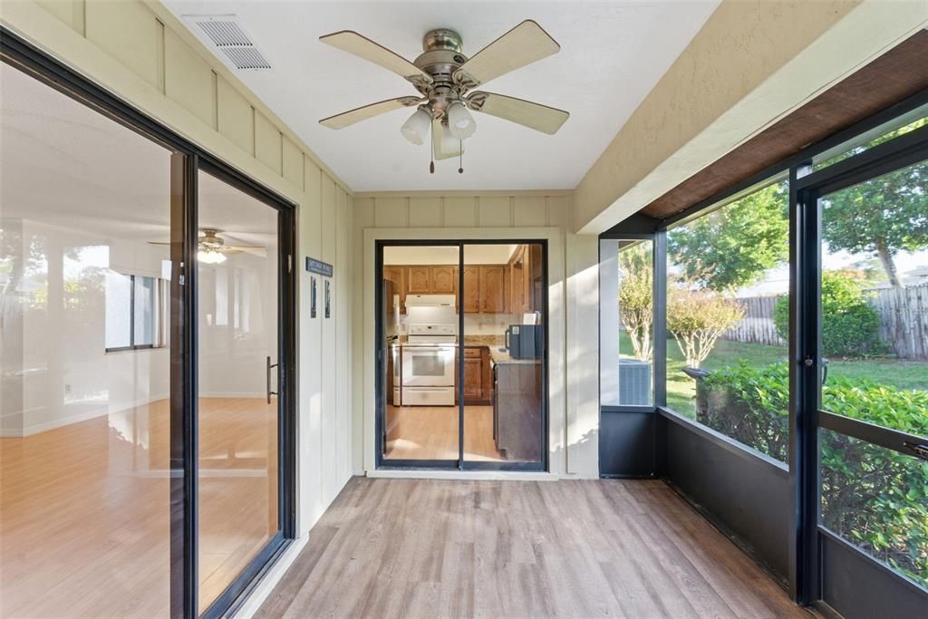 For Sale: $170,000 (2 beds, 2 baths, 1049 Square Feet)