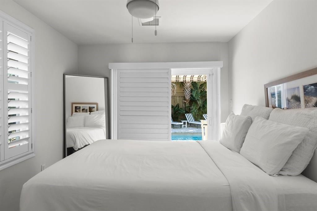 Active With Contract: $849,000 (3 beds, 2 baths, 1003 Square Feet)