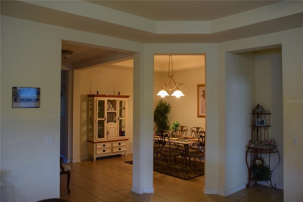 На продажу: $629,000 (4 спален, 4 ванн, 2722 Квадратных фут)