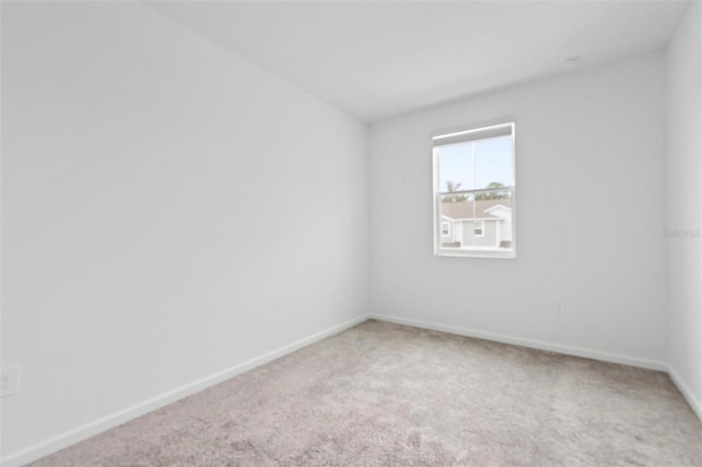 合同活跃: $2,290 (3 贝兹, 2 浴室, 1793 平方英尺)