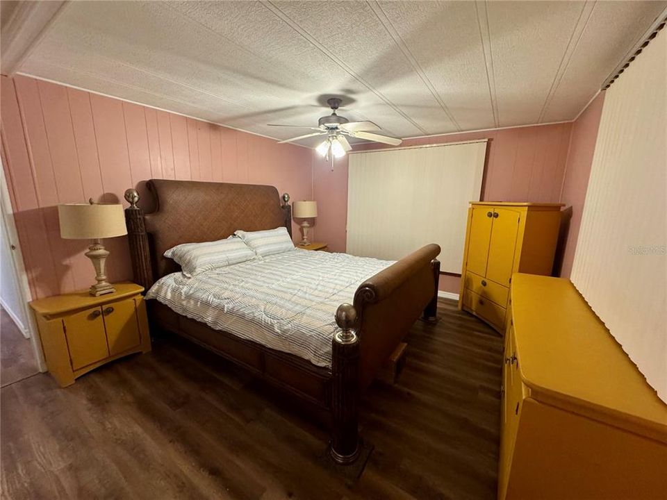 Active With Contract: $99,999 (2 beds, 2 baths, 1056 Square Feet)