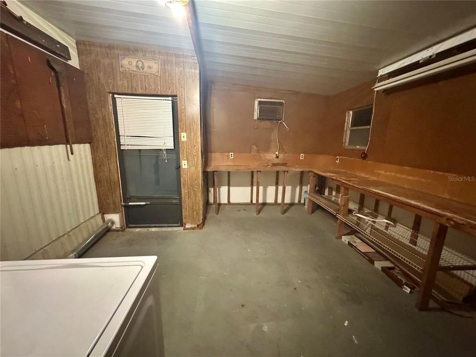 Active With Contract: $99,999 (2 beds, 2 baths, 1056 Square Feet)