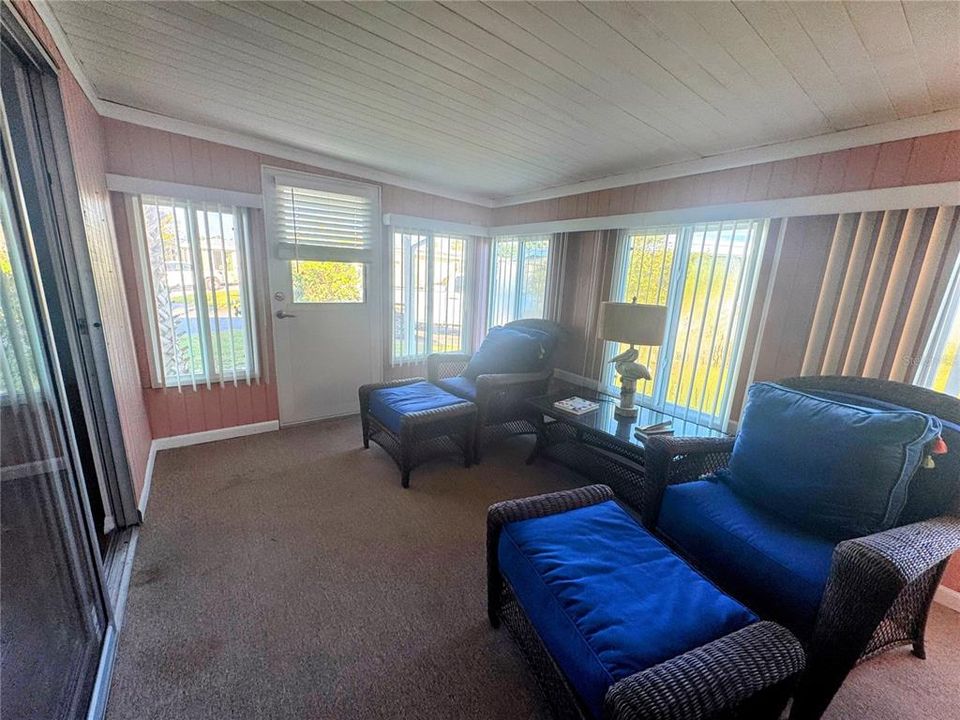 Active With Contract: $99,999 (2 beds, 2 baths, 1056 Square Feet)