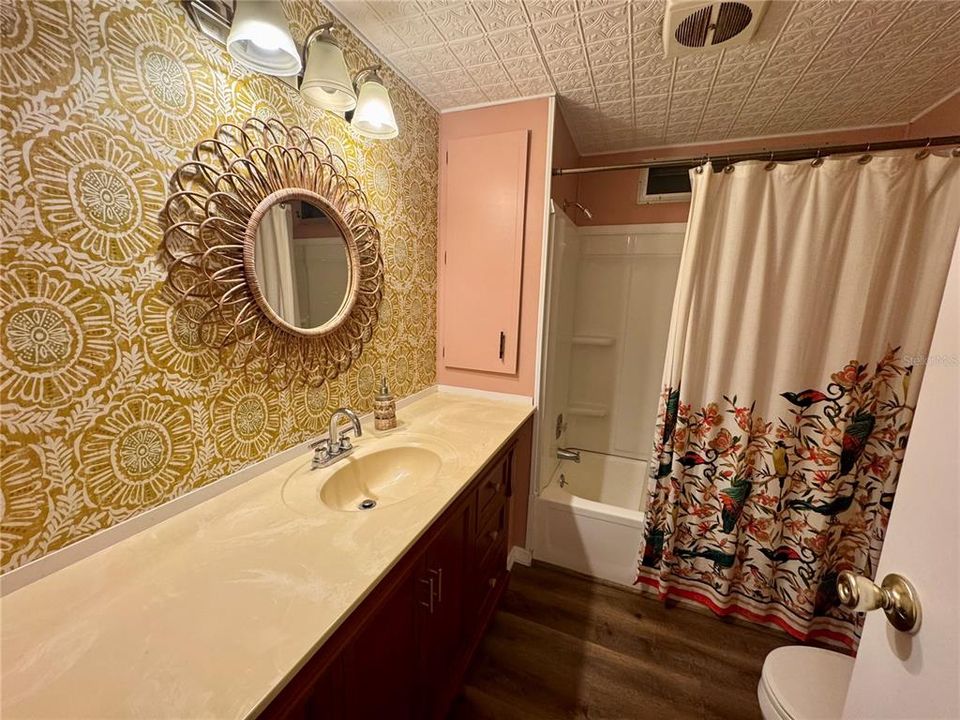 Active With Contract: $99,999 (2 beds, 2 baths, 1056 Square Feet)