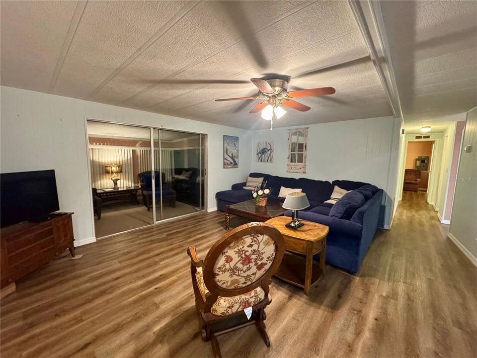 Active With Contract: $99,999 (2 beds, 2 baths, 1056 Square Feet)