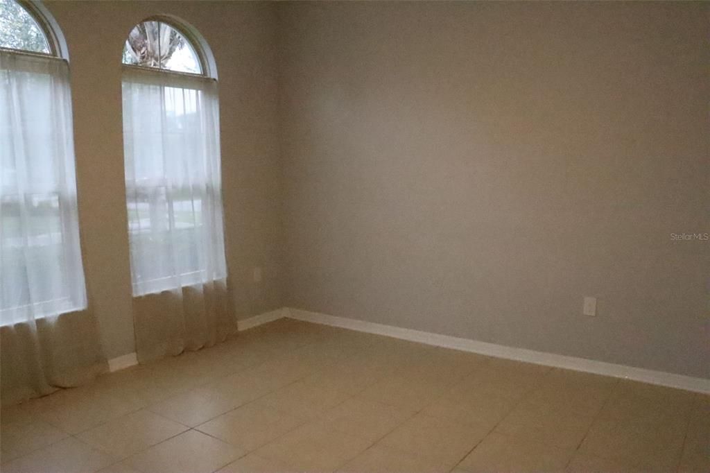 For Sale: $780,000 (4 beds, 3 baths, 2998 Square Feet)