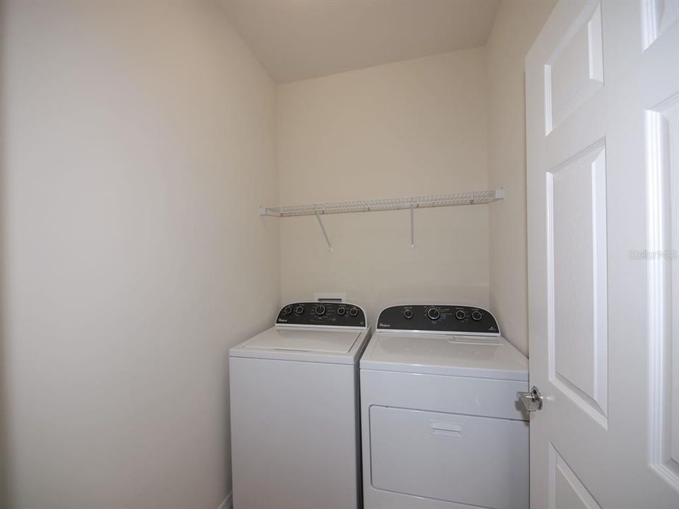 出租: $2,700 (2 贝兹, 2 浴室, 1333 平方英尺)